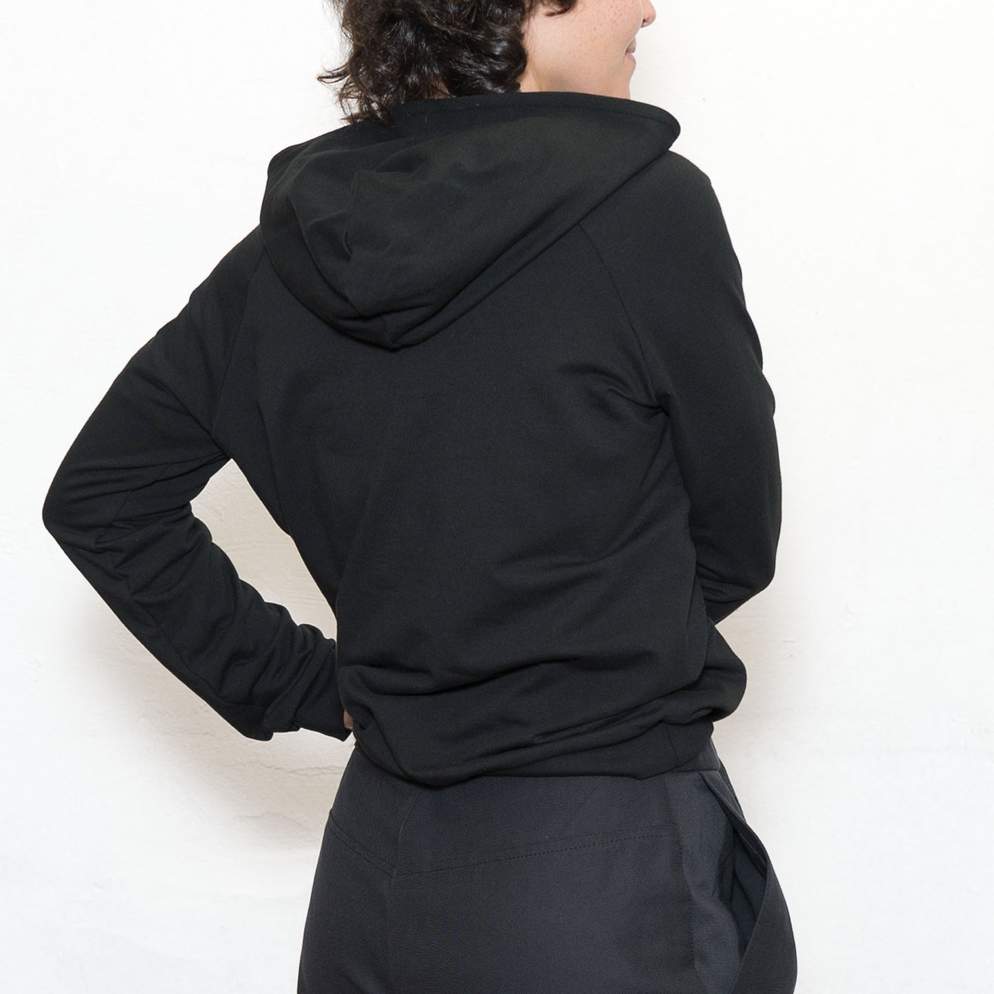Hoodie Jas aus Bio-Baumwolle - schwarz - KOLO Berlin