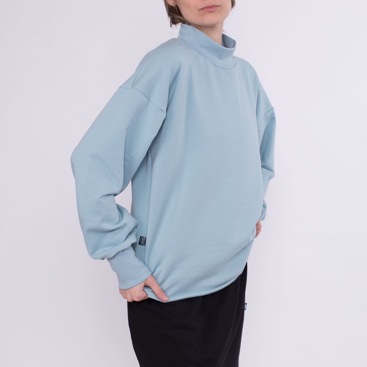 Kragenpullover Glin aus Bio-Baumwolle - hellblau - KOLO Berlin