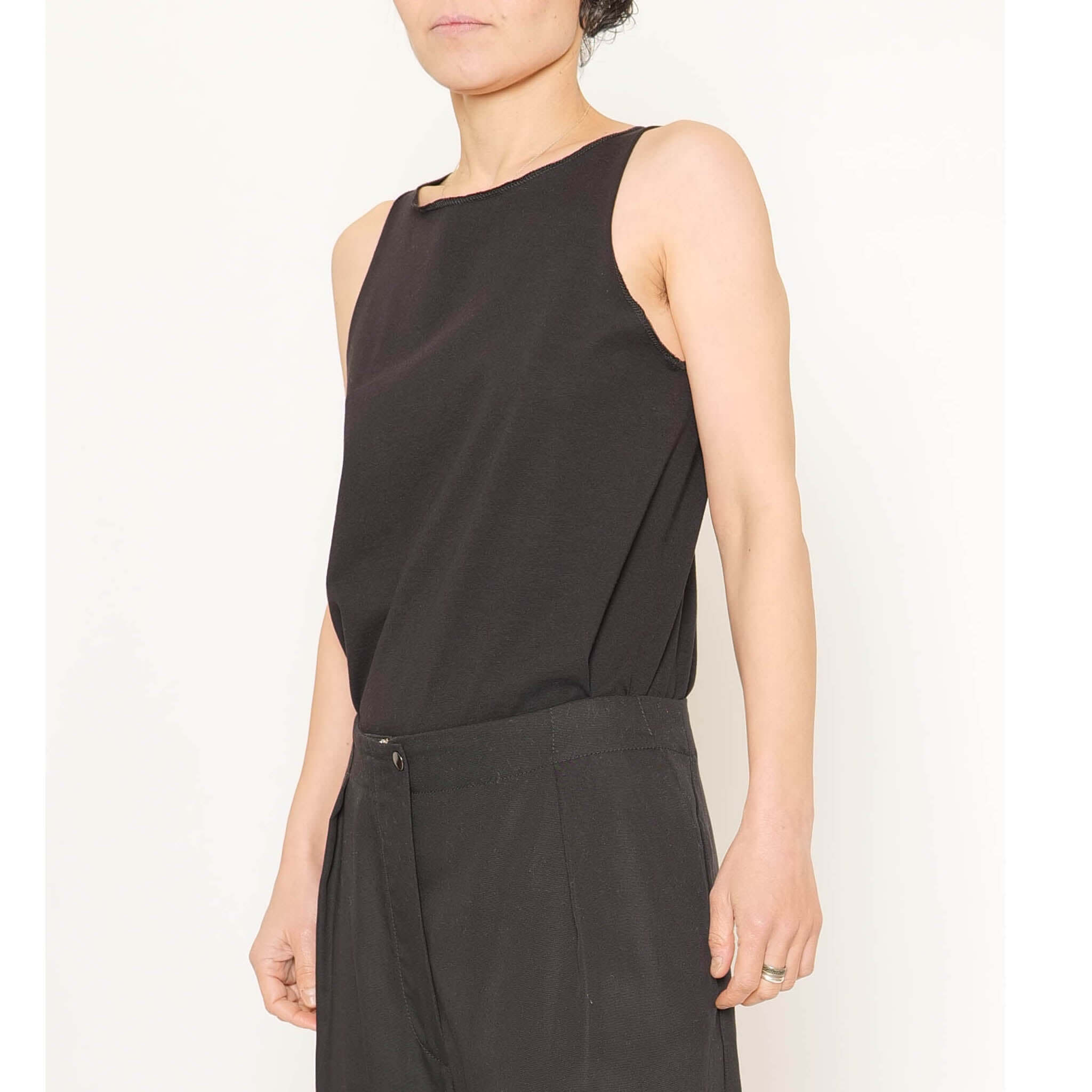 Tank Top Croix aus Tencel Lyocell - schwarz - KOLO Berlin